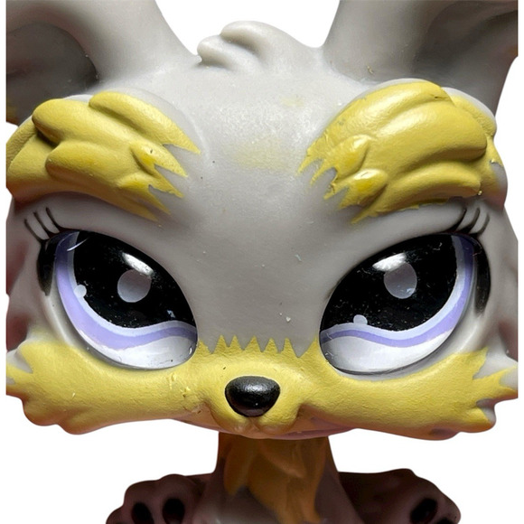 Littlest Pet Shop LPS Authentic #883 Yorkshire Yorkie Dog Purple Glass Eyes - Picture 10 of 10